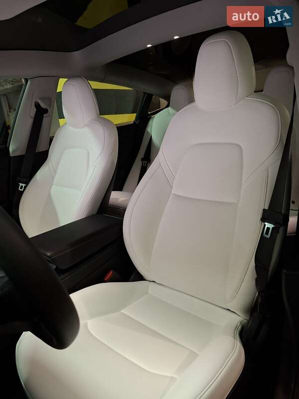 Седан Tesla Model 3 2021 в Львове фото 19 Седан Tesla Model 3 2021 в Львове