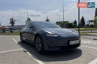 Седан Tesla Model 3 2020 в 