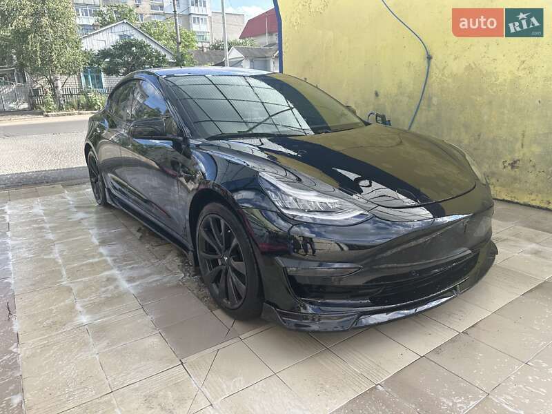 Седан Tesla Model 3 2018 в Первомайську фото 24 Седан Tesla Model 3 2018 в Первомайську