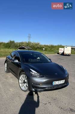 Седан Tesla Model 3 2019 в Виннице