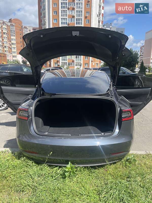 Седан Tesla Model 3 2022 в Полтаве