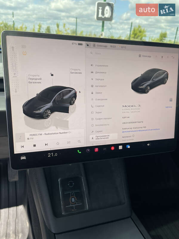 Седан Tesla Model 3 2024 в Буче