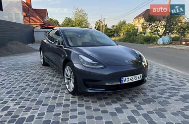 Седан Tesla Model 3 2019 в 