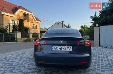 Седан Tesla Model 3 2019 в 