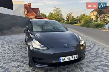 Седан Tesla Model 3 2019 в 