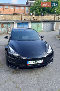 Седан Tesla Model 3 2018 в 