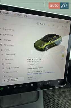 Седан Tesla Model 3 2020 в 
