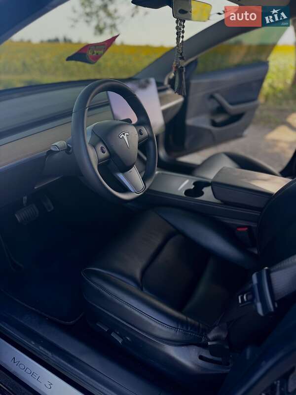 Седан Tesla Model 3 2019 в Днепре