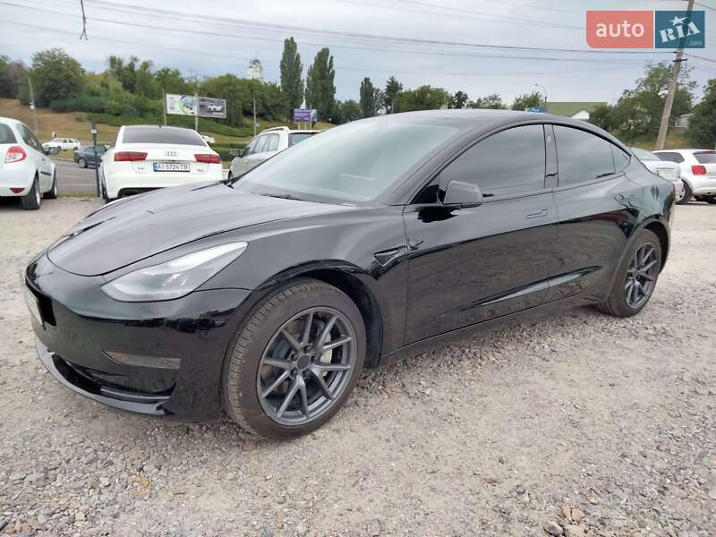 Седан Tesla Model 3 2023 в Белой Церкви