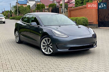 Седан Tesla Model 3 2018 в 