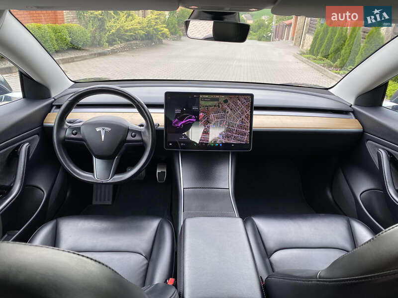 Седан Tesla Model 3 2018 в Хмельницком
