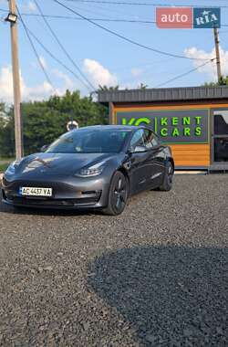 Седан Tesla Model 3 2020 в Луцке
