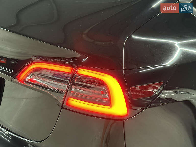 Седан Tesla Model 3 2019 в Владимире