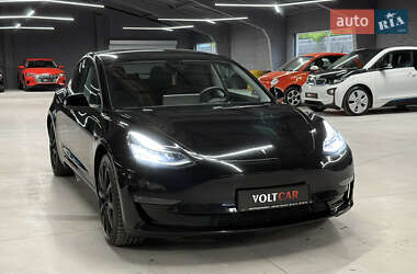Седан Tesla Model 3 2019 в 