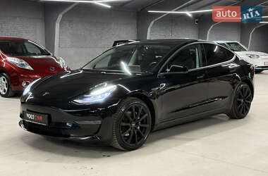 Седан Tesla Model 3 2019 в 
