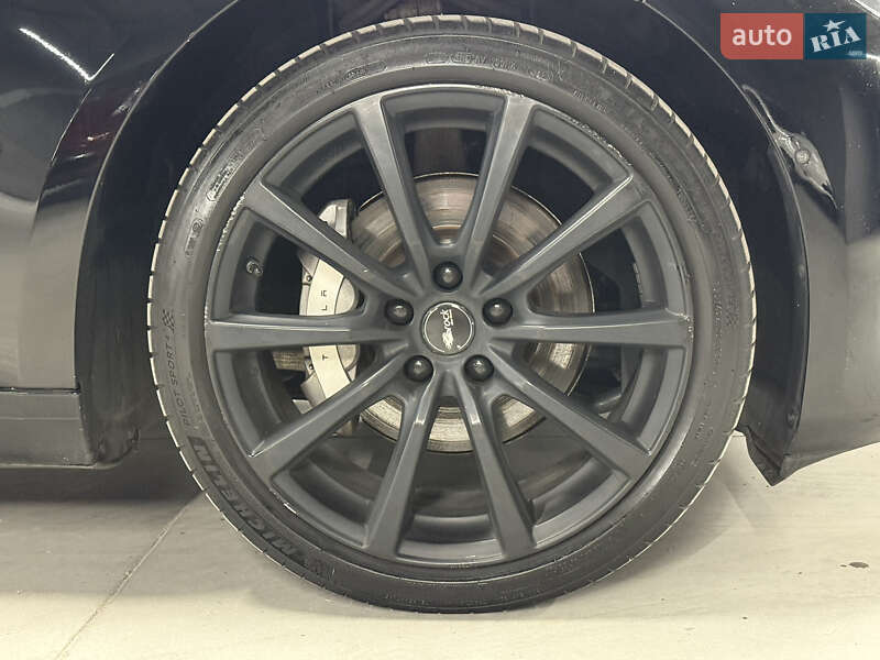 Седан Tesla Model 3 2019 в Владимире