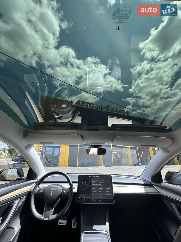 Седан Tesla Model 3 2021 в Харькове