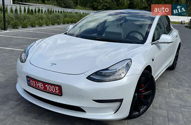Седан Tesla Model 3 2019 в Луцьку