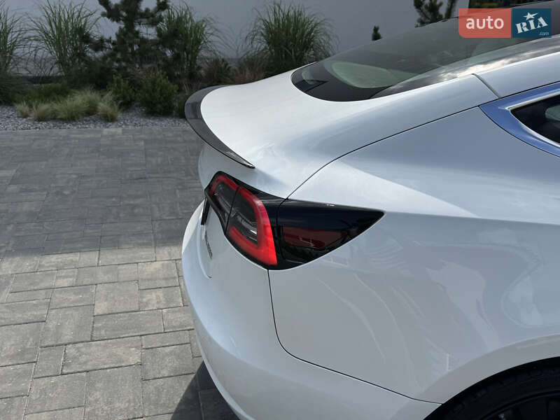 Седан Tesla Model 3 2019 в Луцке фото 10 Седан Tesla Model 3 2019 в Луцке