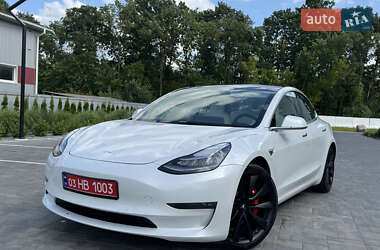 Седан Tesla Model 3 2019 в 