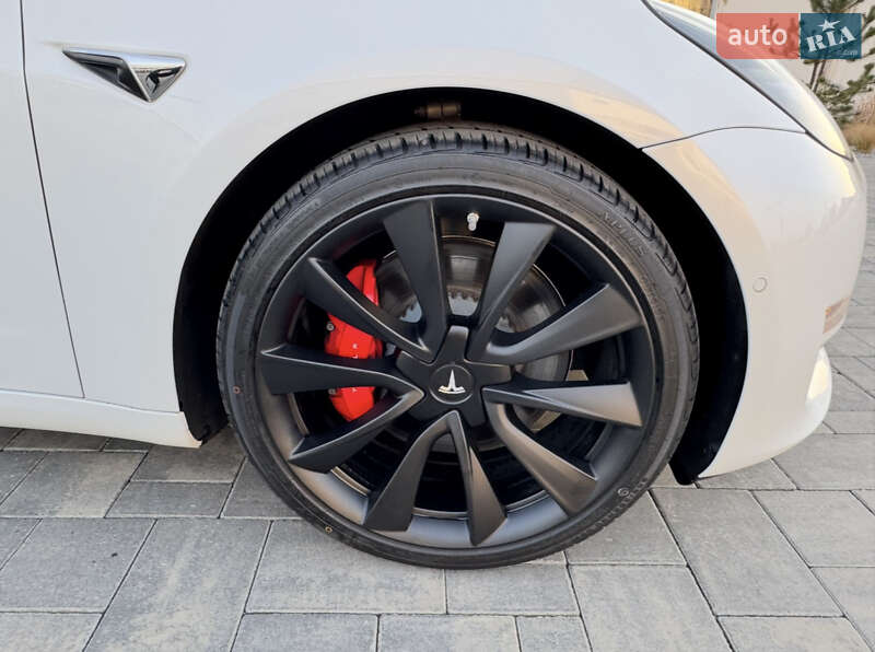 Седан Tesla Model 3 2019 в Луцке фото 24 Седан Tesla Model 3 2019 в Луцке