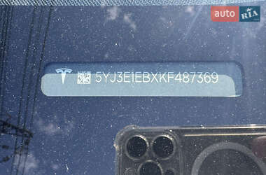 Седан Tesla Model 3 2019 в 