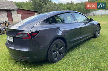 Седан Tesla Model 3 2021 в 