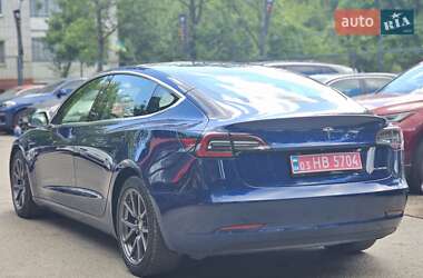Седан Tesla Model 3 2018 в 