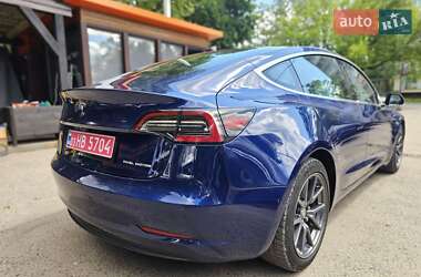 Седан Tesla Model 3 2018 в 