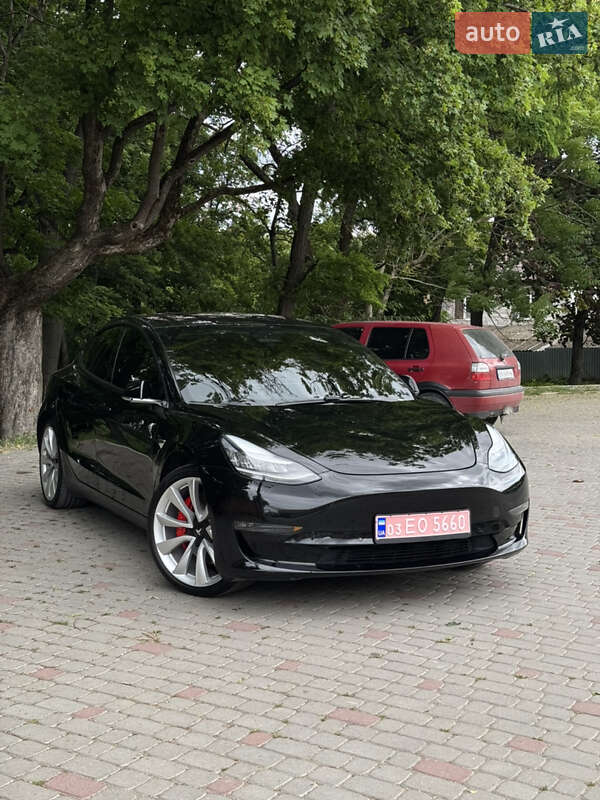Седан Tesla Model 3 2018 в Каменец-Подольском