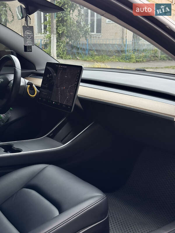 Седан Tesla Model 3 2018 в Каменец-Подольском