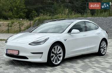 Седан Tesla Model 3 2019 в 