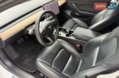 Седан Tesla Model 3 2019 в 