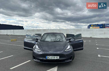 Седан Tesla Model 3 2018 в 