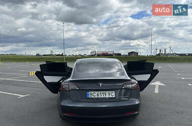 Седан Tesla Model 3 2018 в 
