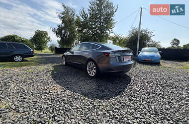 Седан Tesla Model 3 2018 в 