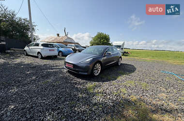Седан Tesla Model 3 2018 в 