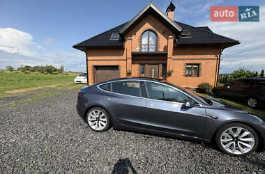Седан Tesla Model 3 2018 в 
