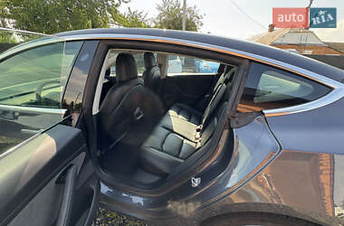 Седан Tesla Model 3 2018 в 