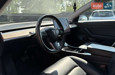 Седан Tesla Model 3 2018 в 