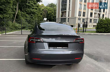 Седан Tesla Model 3 2018 в Киеве