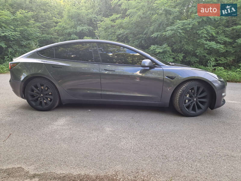 Седан Tesla Model 3 2021 в Харькове