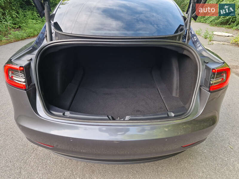 Седан Tesla Model 3 2021 в Харькове