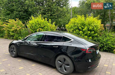 Седан Tesla Model 3 2019 в 