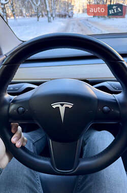 Седан Tesla Model 3 2018 в 