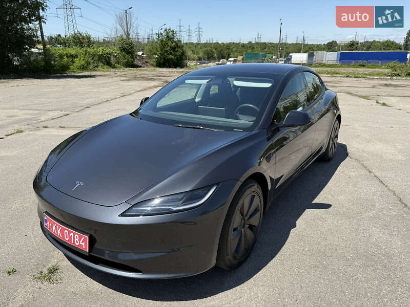 Седан Tesla Model 3 2024 в Запорожье