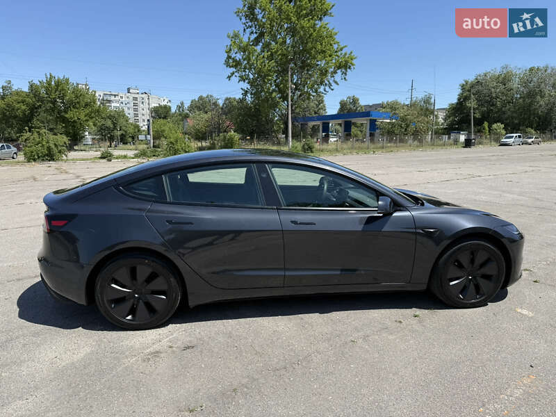 Седан Tesla Model 3 2024 в Запорожье