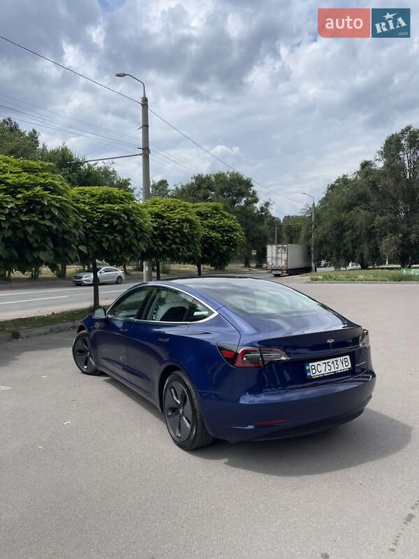 Седан Tesla Model 3 2018 в Днепре