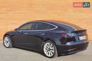 Седан Tesla Model 3 2019 в 