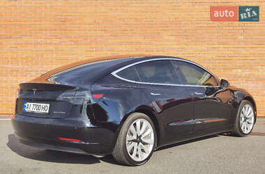 Седан Tesla Model 3 2019 в 